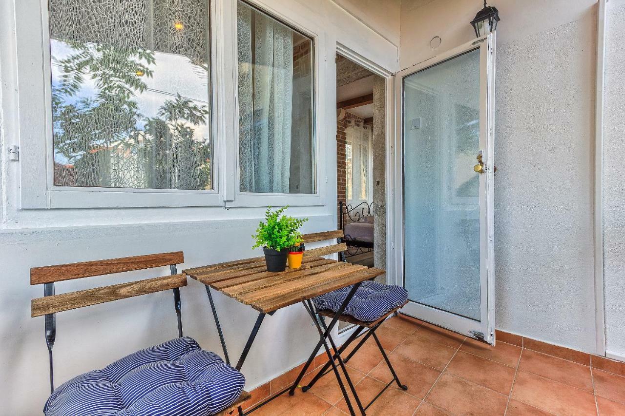 Studio Apartment With Balcony Σπλιτ Εξωτερικό φωτογραφία